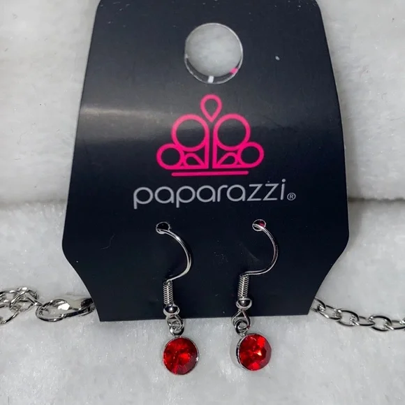 Lot of 40 Paparazzi Twinkly Treasury Red Necklace & Earring sets new in packages - Picture 5 of 11